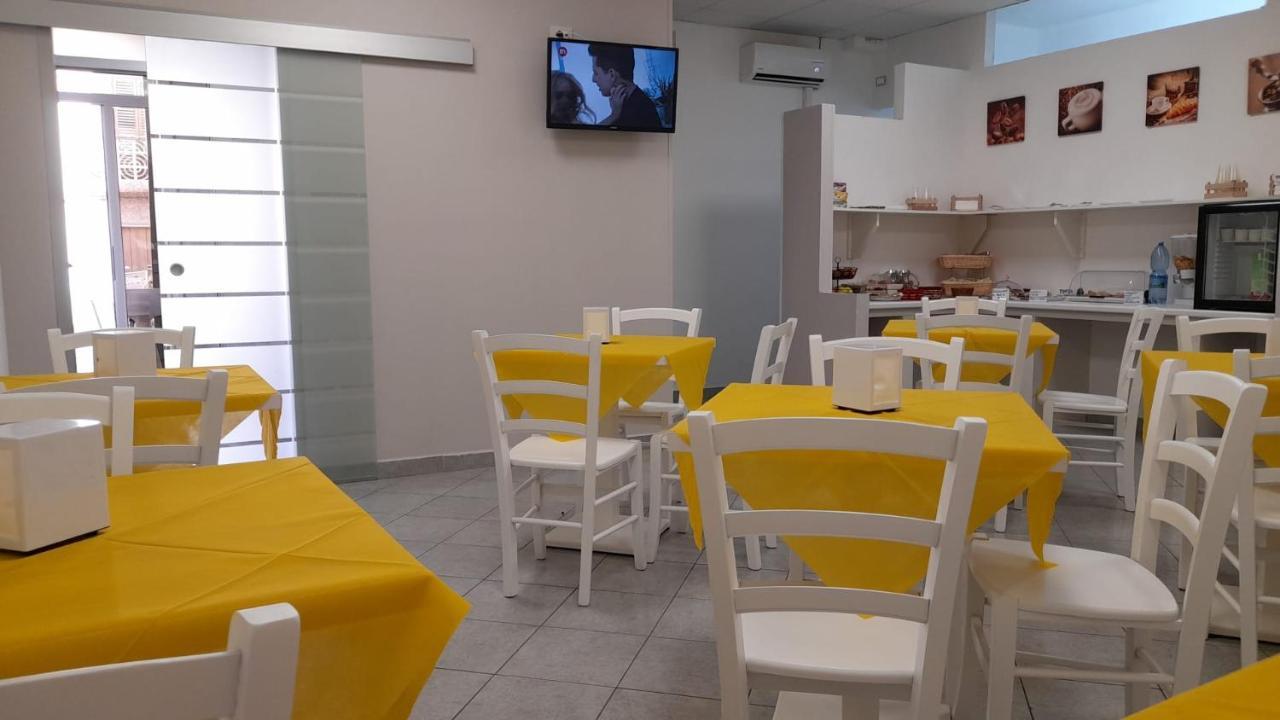Al Giglio - Affittacamere Cariati Buitenkant foto