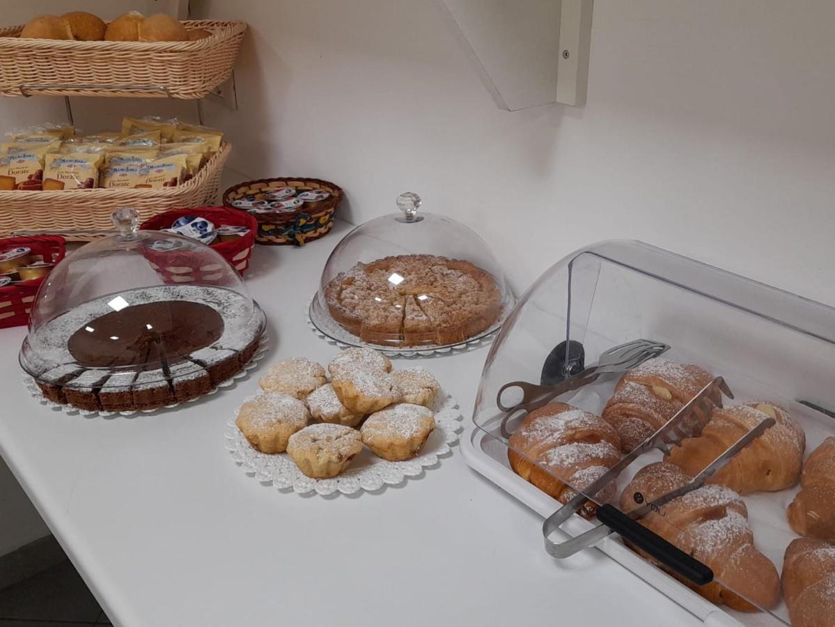 Al Giglio - Affittacamere Cariati Buitenkant foto