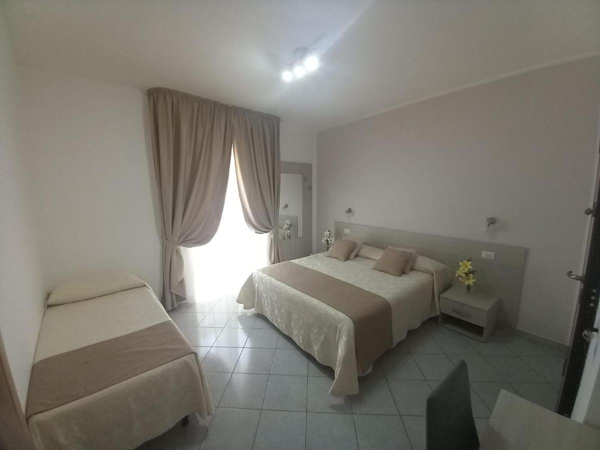 Al Giglio - Affittacamere Cariati Buitenkant foto